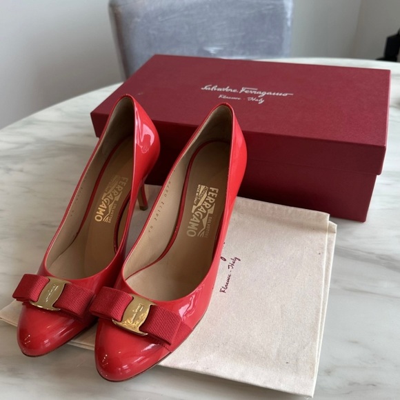 Salvatore Ferragamo red leather heels size 8B - Picture 1 of 6